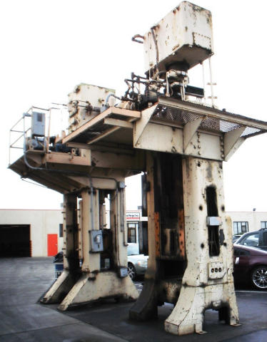 Clearing H-250-30 Hydraulic, Machine ID: 579